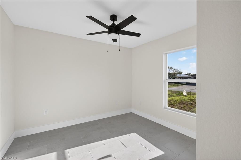 1614 NE 6th Ave, Cape Coral, FL 33909 Photo