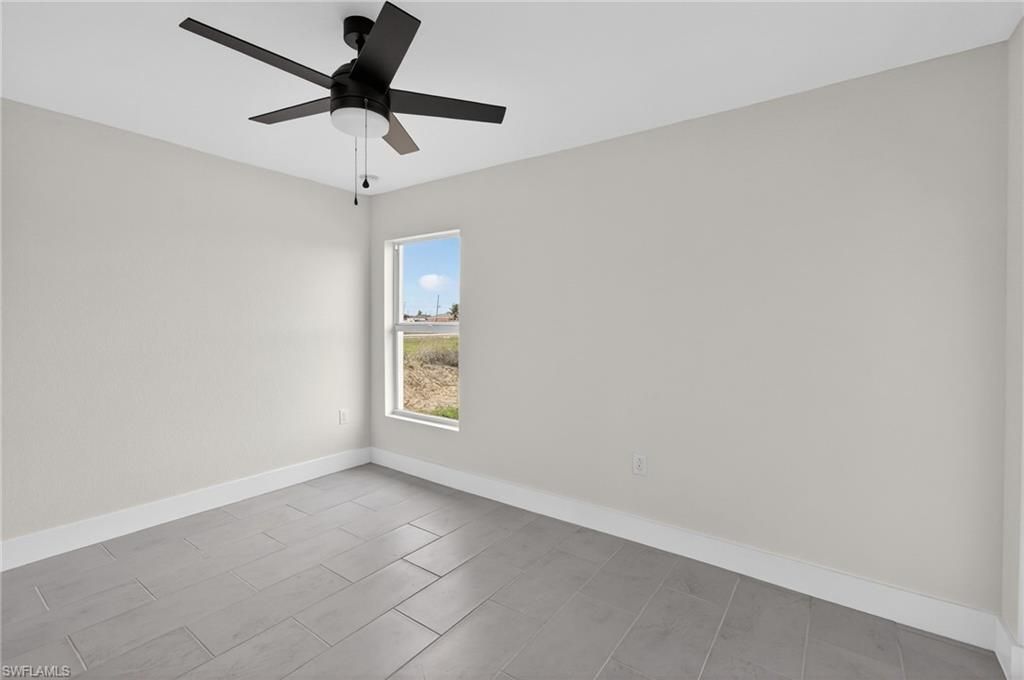 1614 NE 6th Ave, Cape Coral, FL 33909 Photo