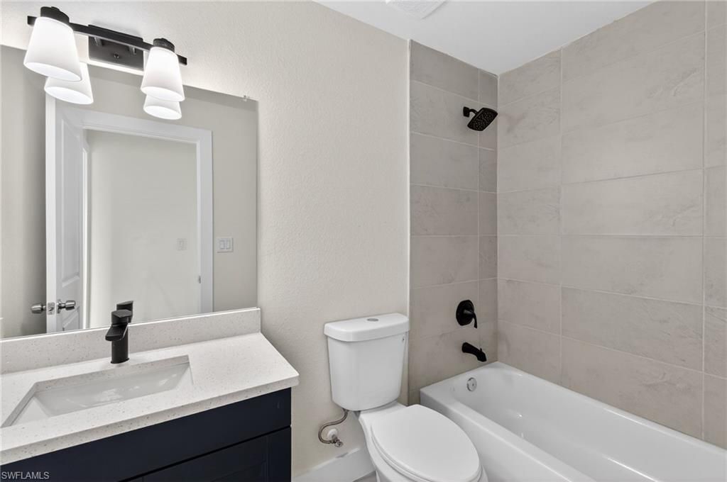 1614 NE 6th Ave, Cape Coral, FL 33909 Photo