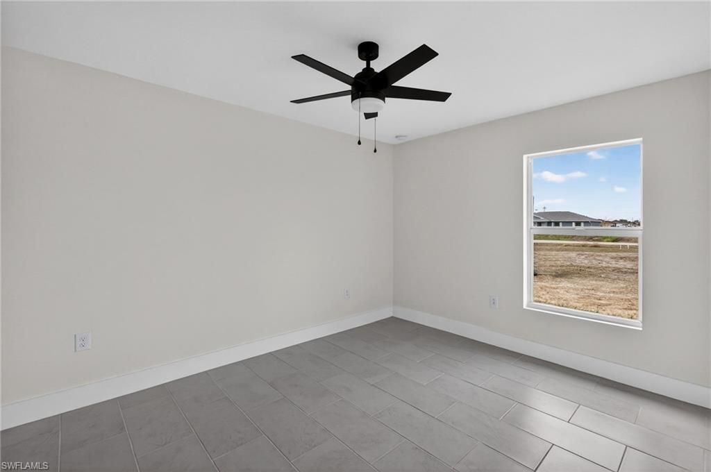 1614 NE 6th Ave, Cape Coral, FL 33909 Photo