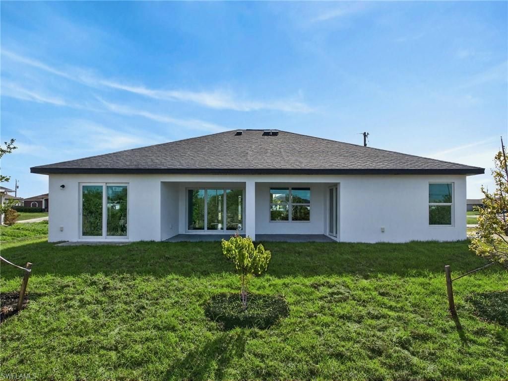1614 NE 6th Ave, Cape Coral, FL 33909 Photo