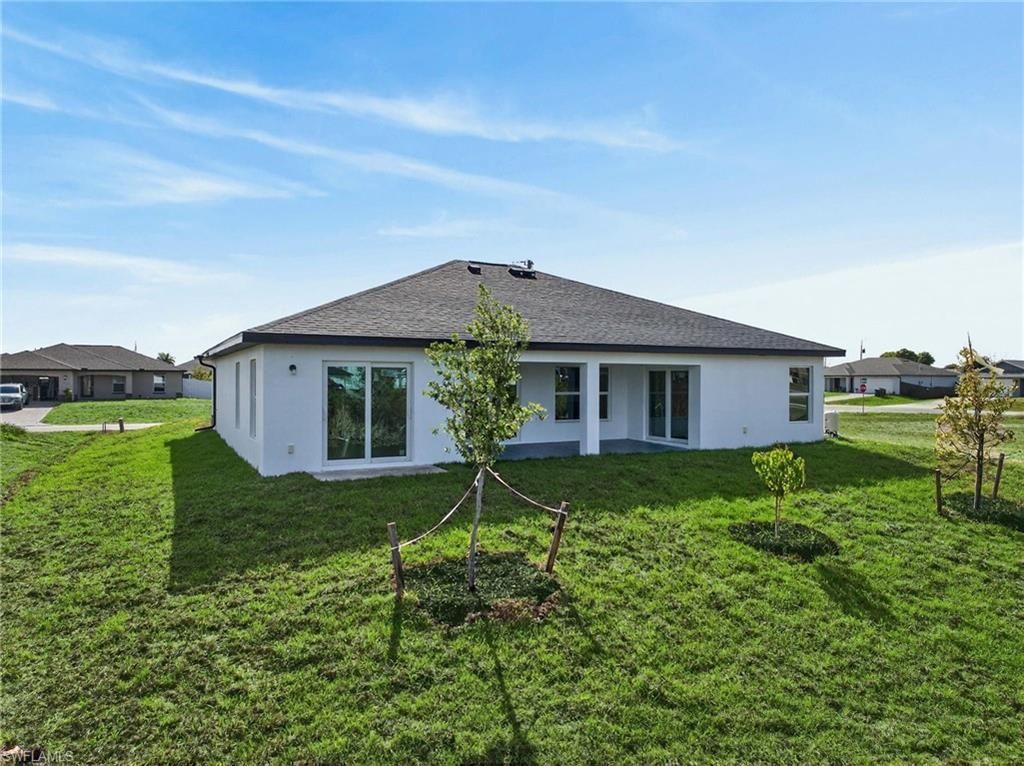 1614 NE 6th Ave, Cape Coral, FL 33909 Photo