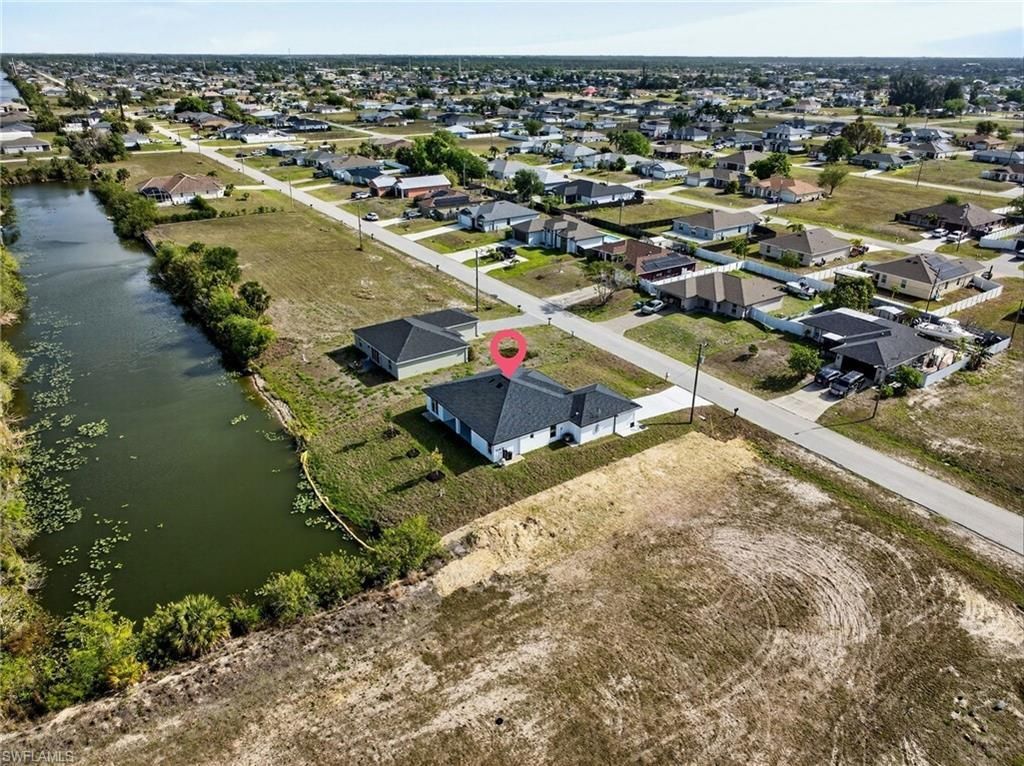 1614 NE 6th Ave, Cape Coral, FL 33909 Photo