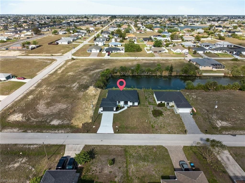 1614 NE 6th Ave, Cape Coral, FL 33909 Photo