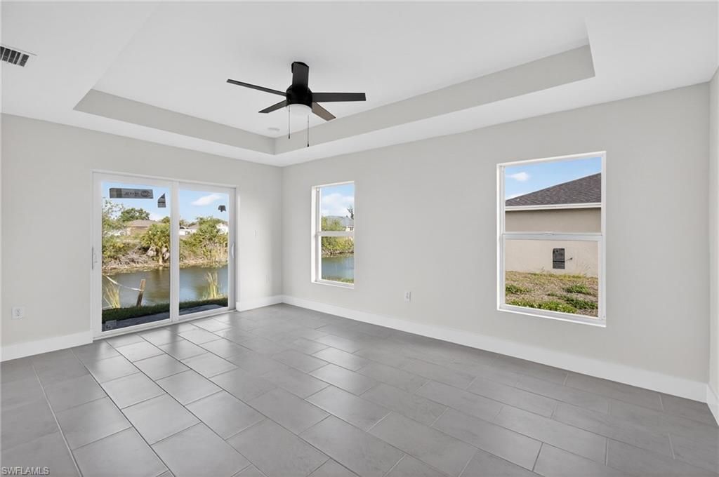 1614 NE 6th Ave, Cape Coral, FL 33909 Photo
