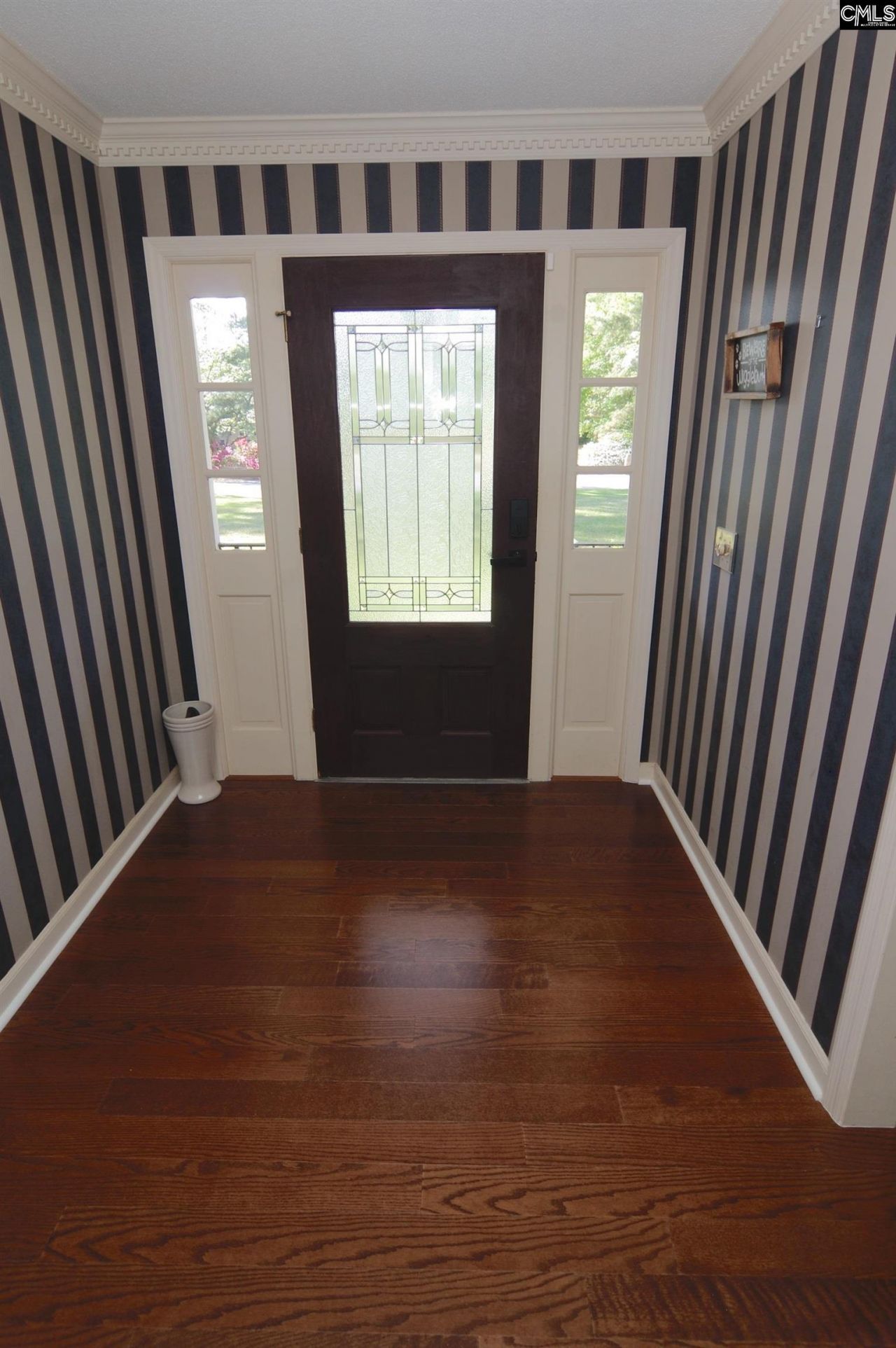 725 Southlake Road Photo 11