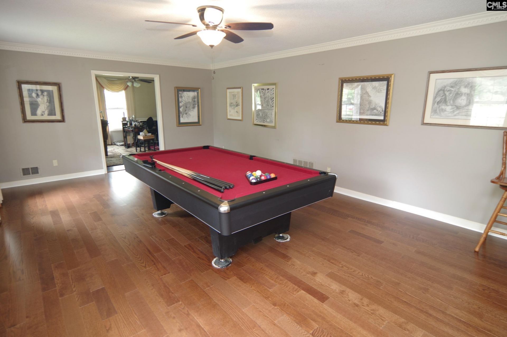 725 Southlake Road Photo 12