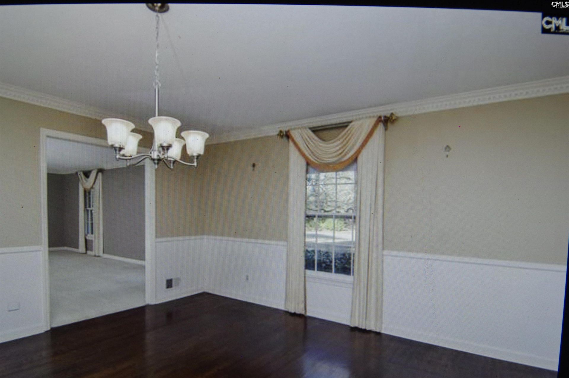 725 Southlake Road Photo 12