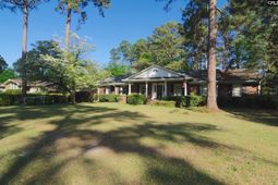 725 Southlake Road photo 4