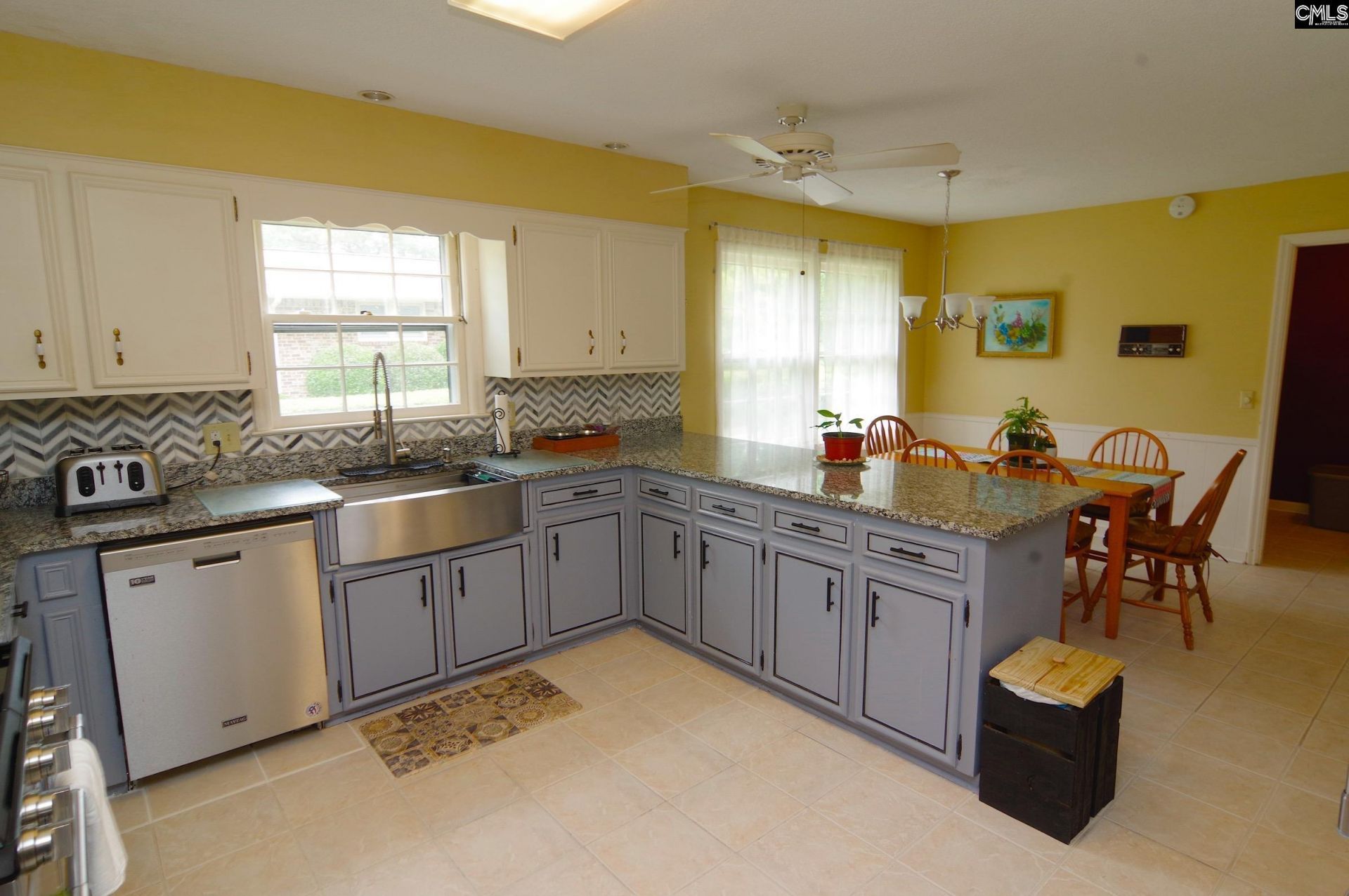 725 Southlake Road Photo 20
