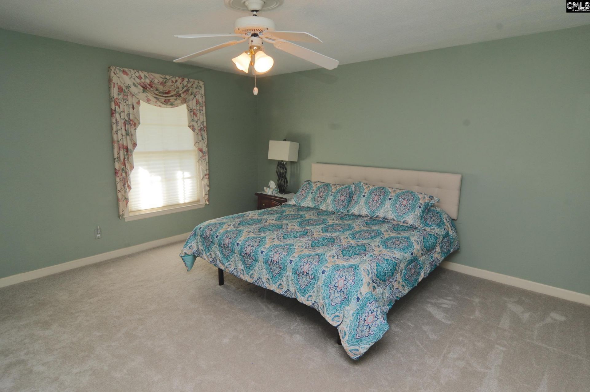 725 Southlake Road Photo 29