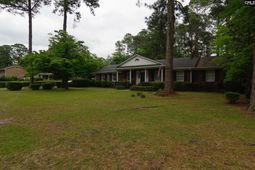 725 Southlake Road photo 4