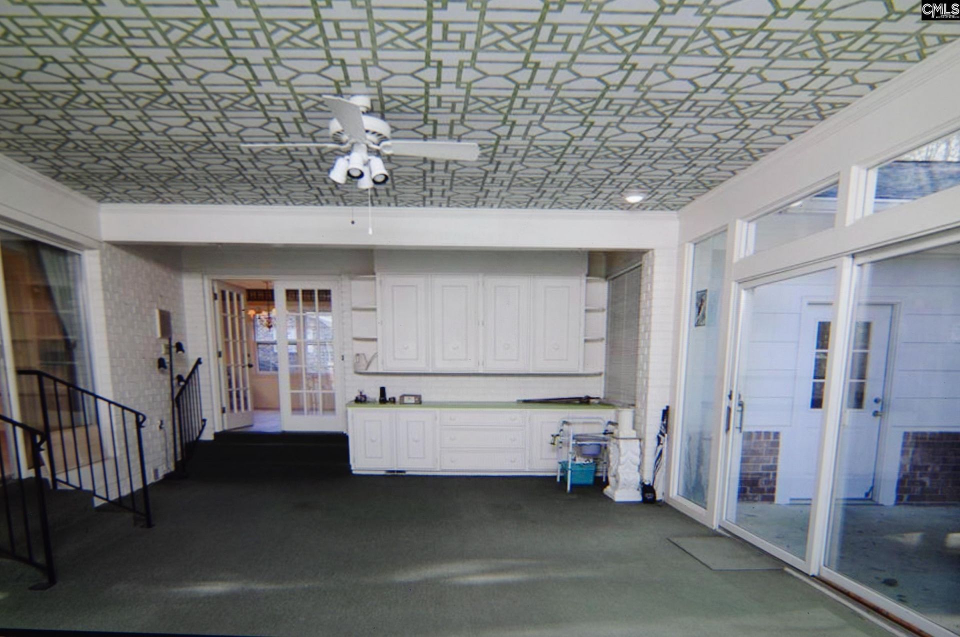 725 Southlake Road Photo 37