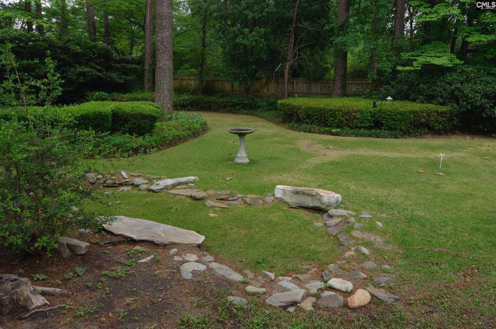 725 Southlake Road Photo 43