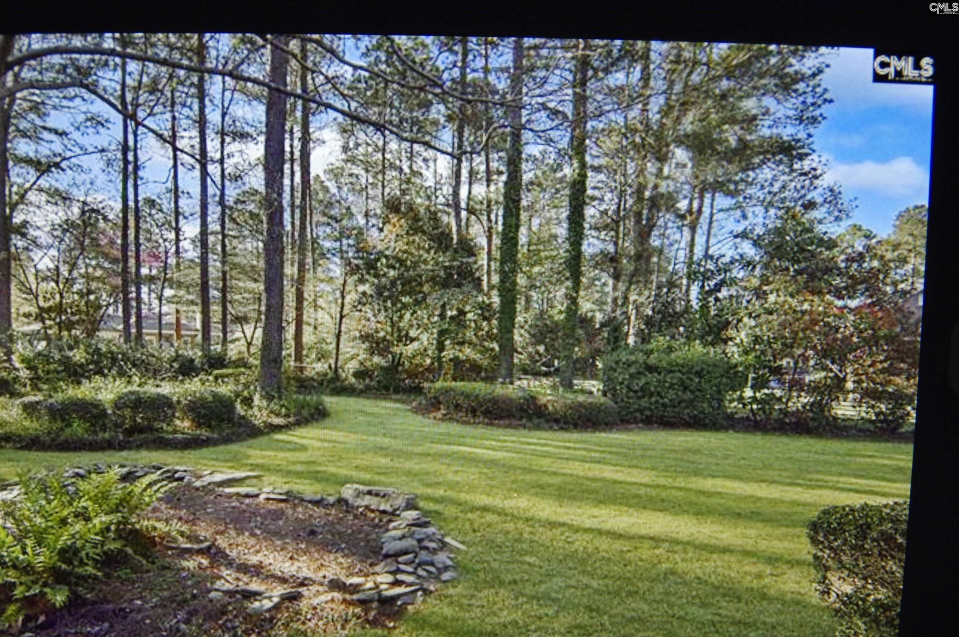 725 Southlake Road Photo 6