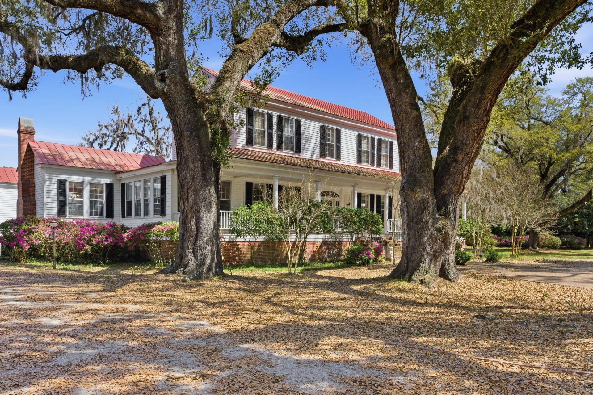 527 Wichman Street Photo 10