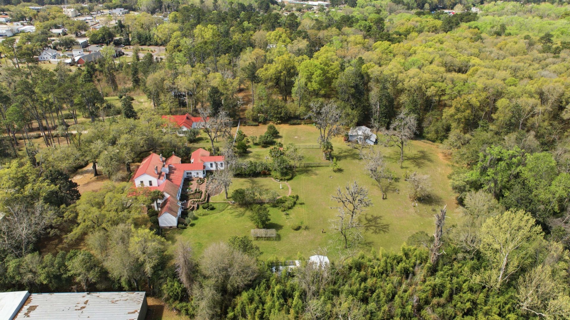 527 Wichman Street Photo 100