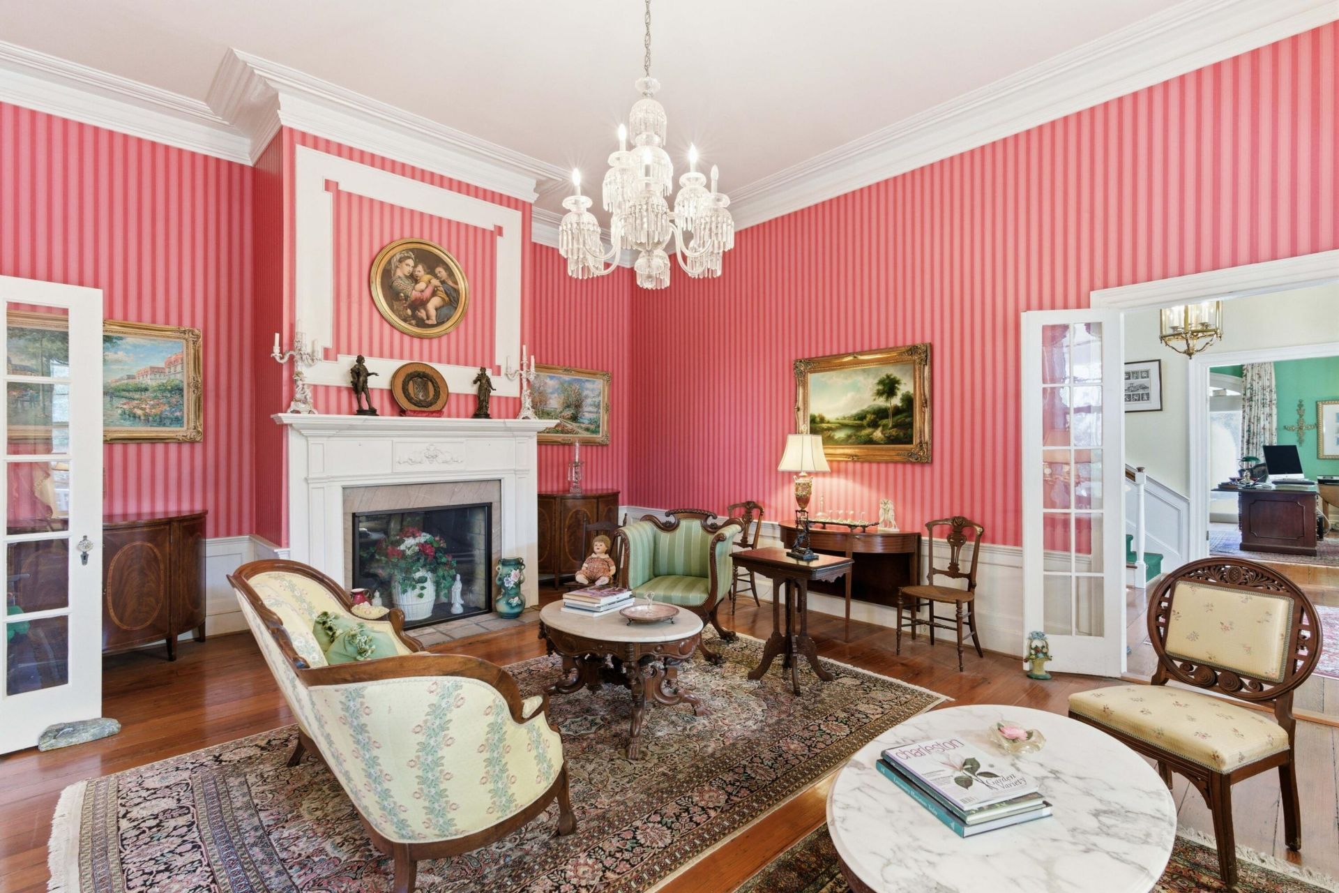 527 Wichman Street Photo 13