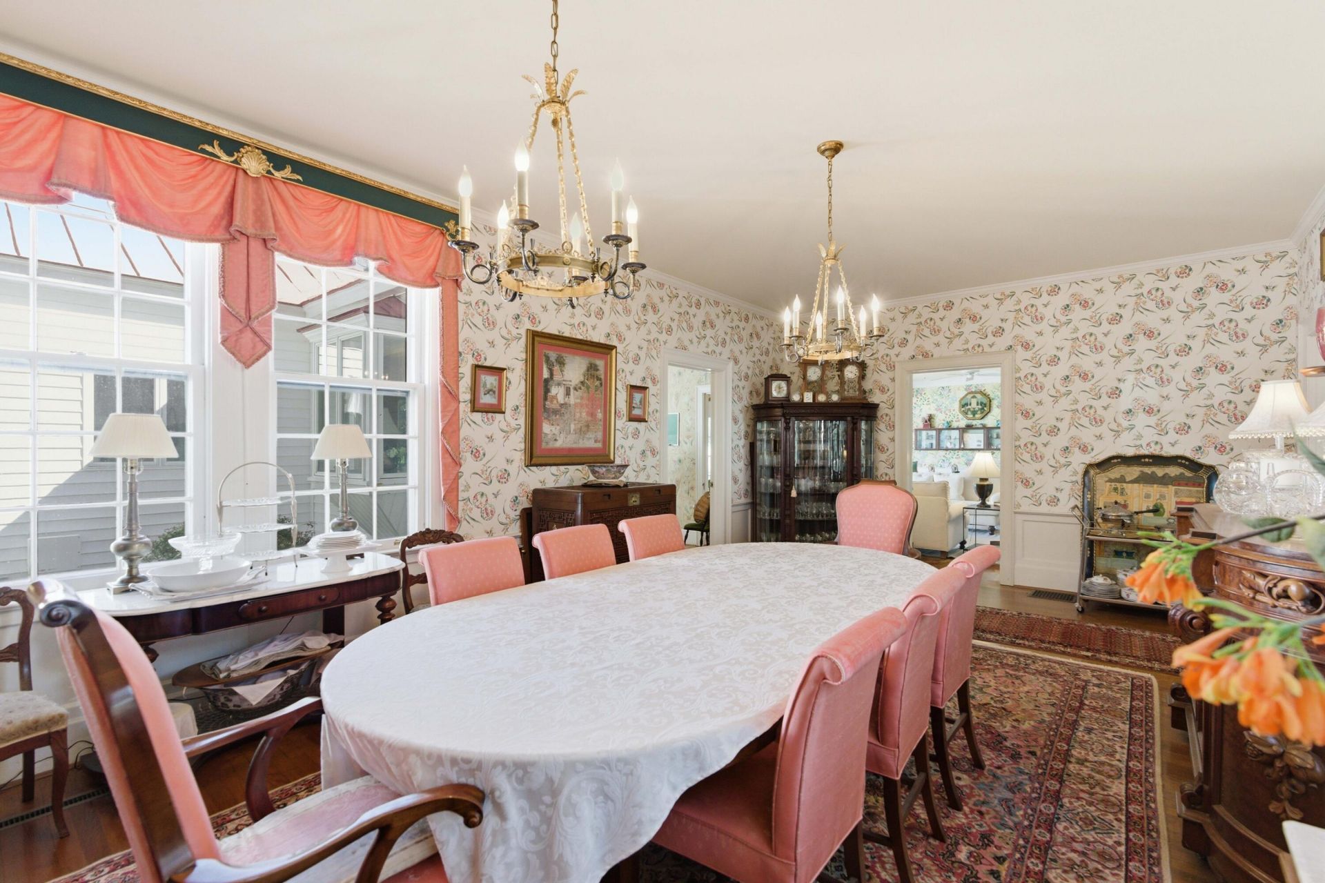 527 Wichman Street Photo 16