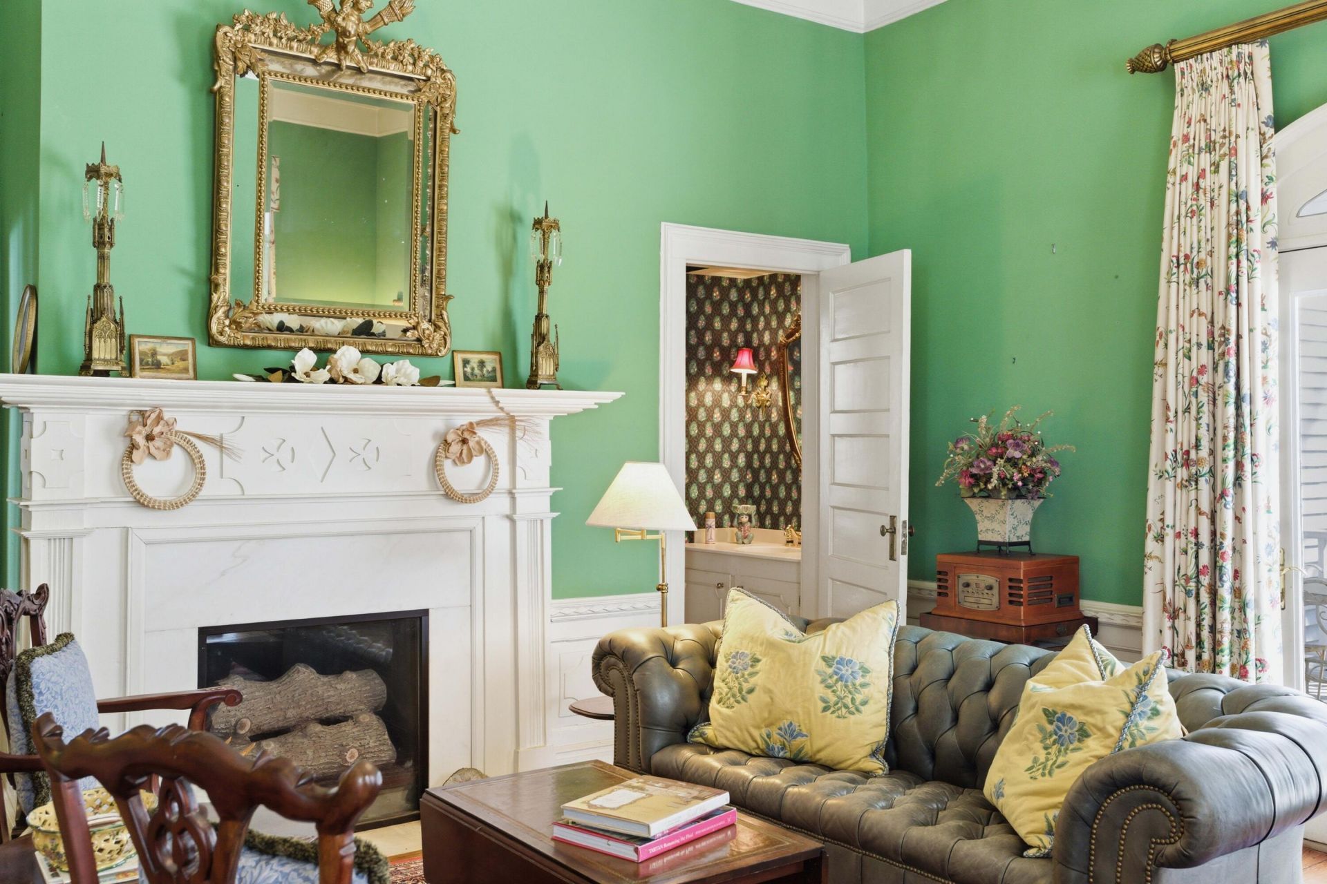 527 Wichman Street Photo 17