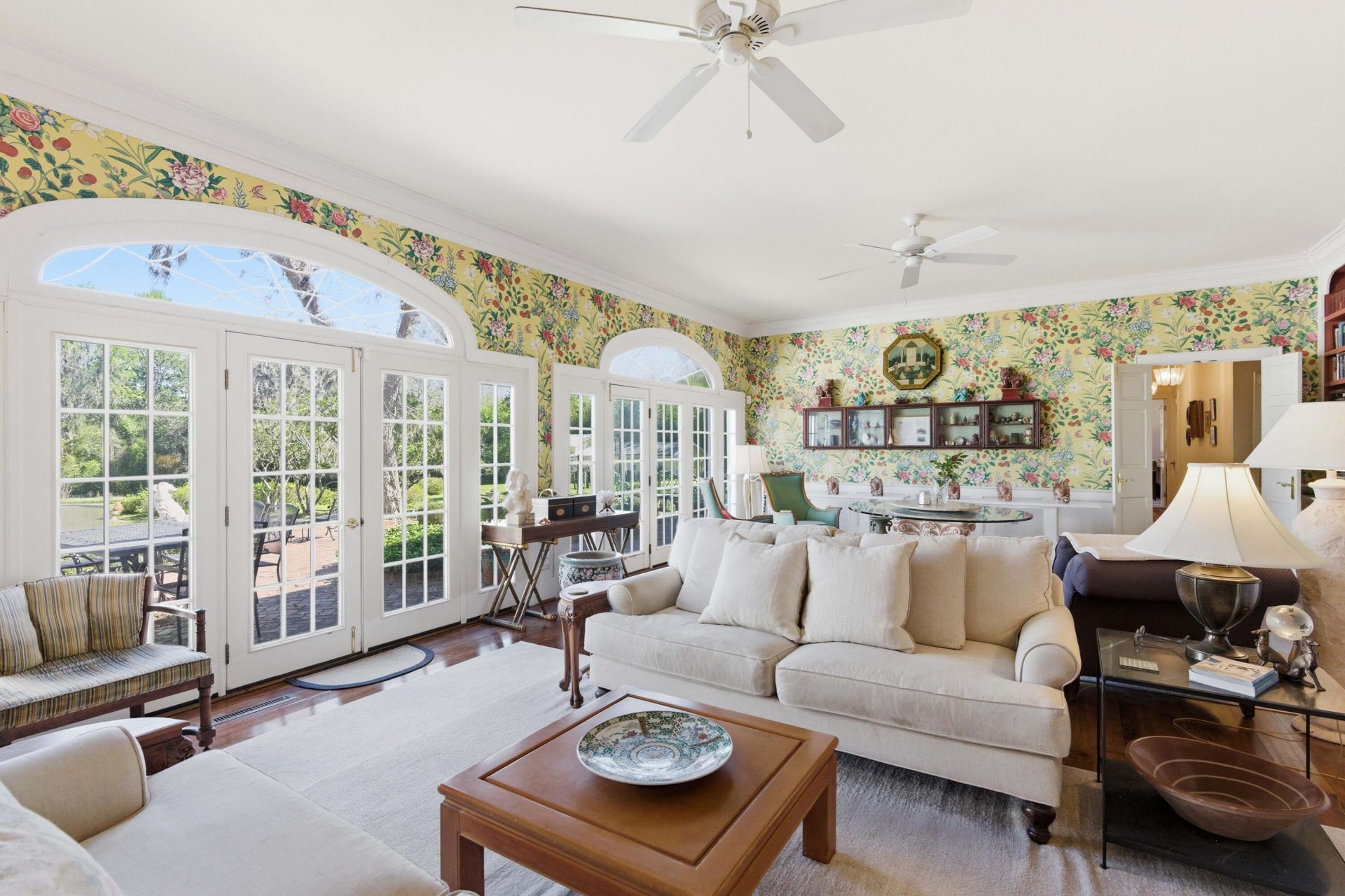 527 Wichman Street Photo 20