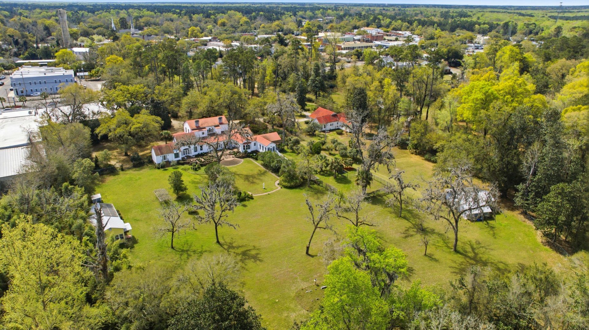 527 Wichman Street Photo 36