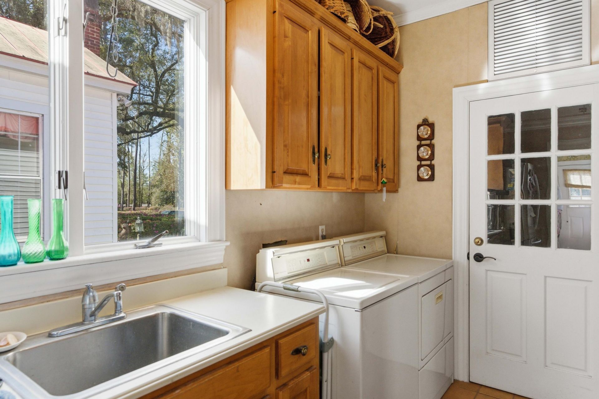 527 Wichman Street Photo 71