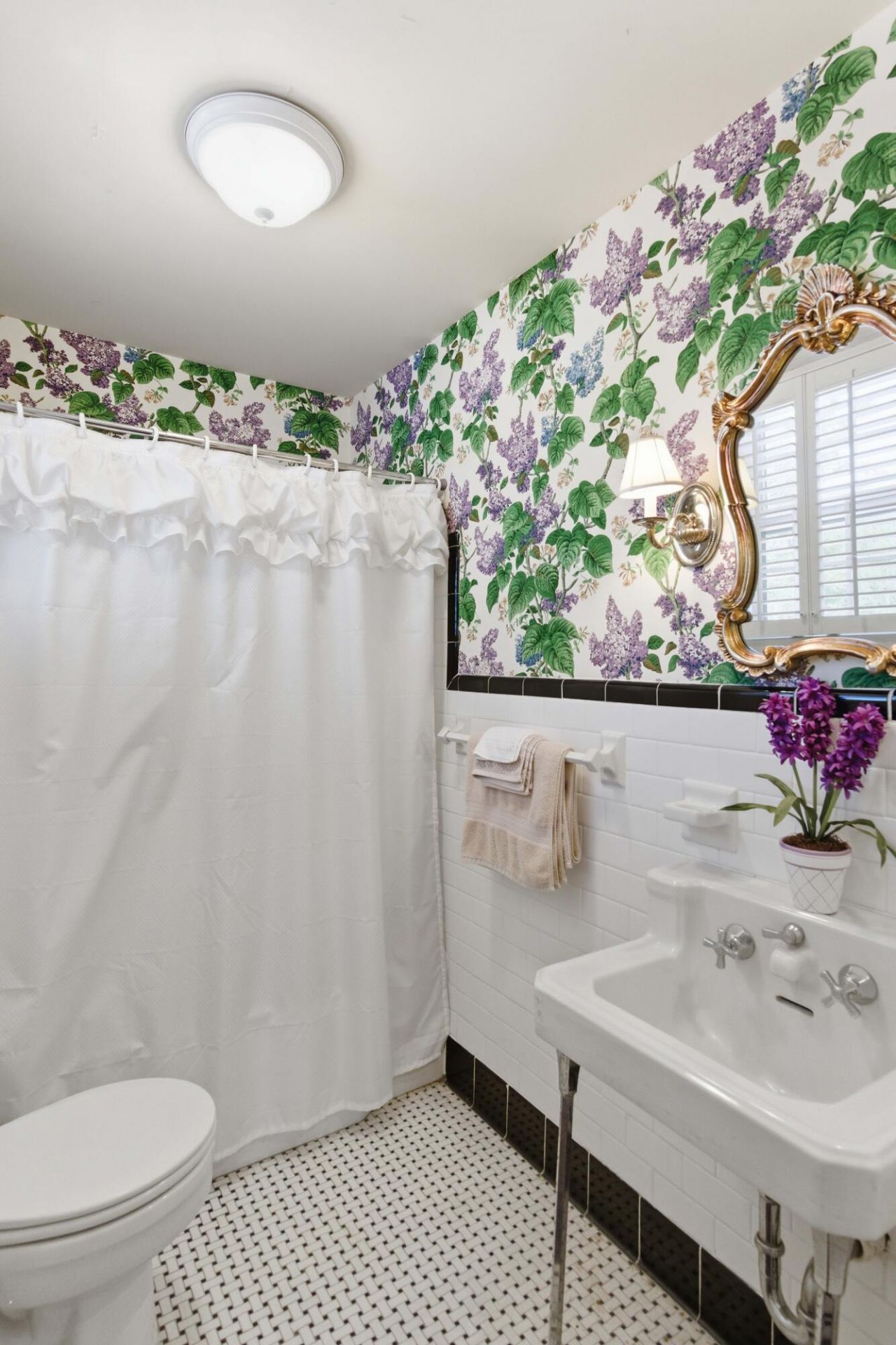 527 Wichman Street Photo 74