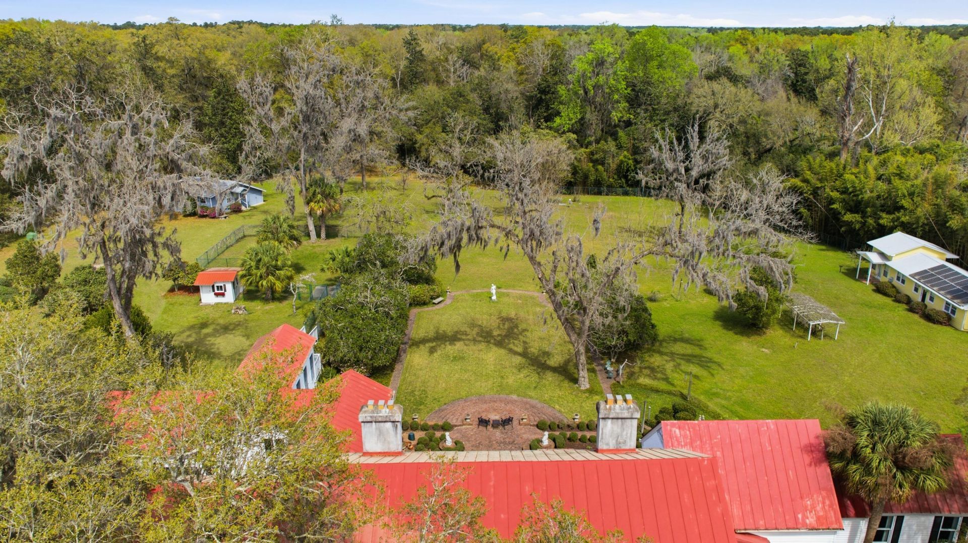 527 Wichman Street Photo 96