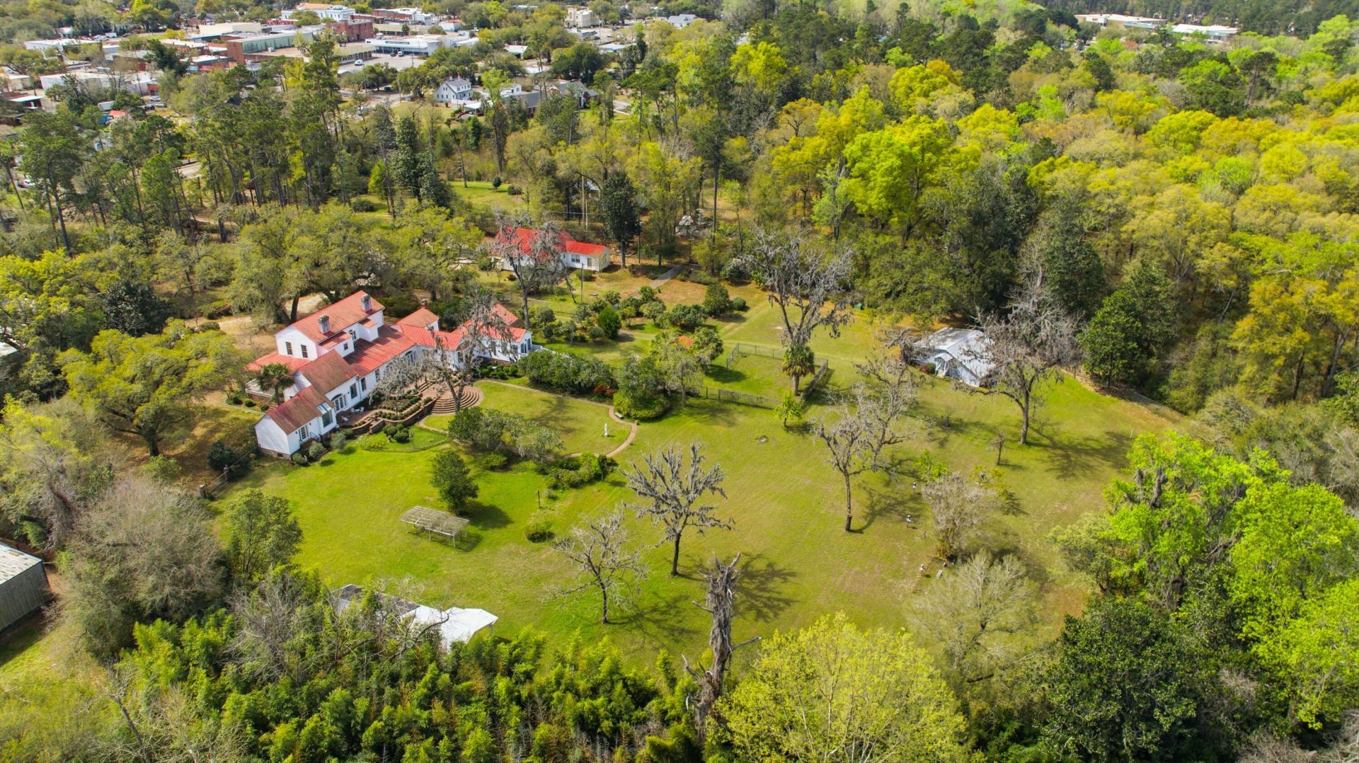 527 Wichman Street Photo 98