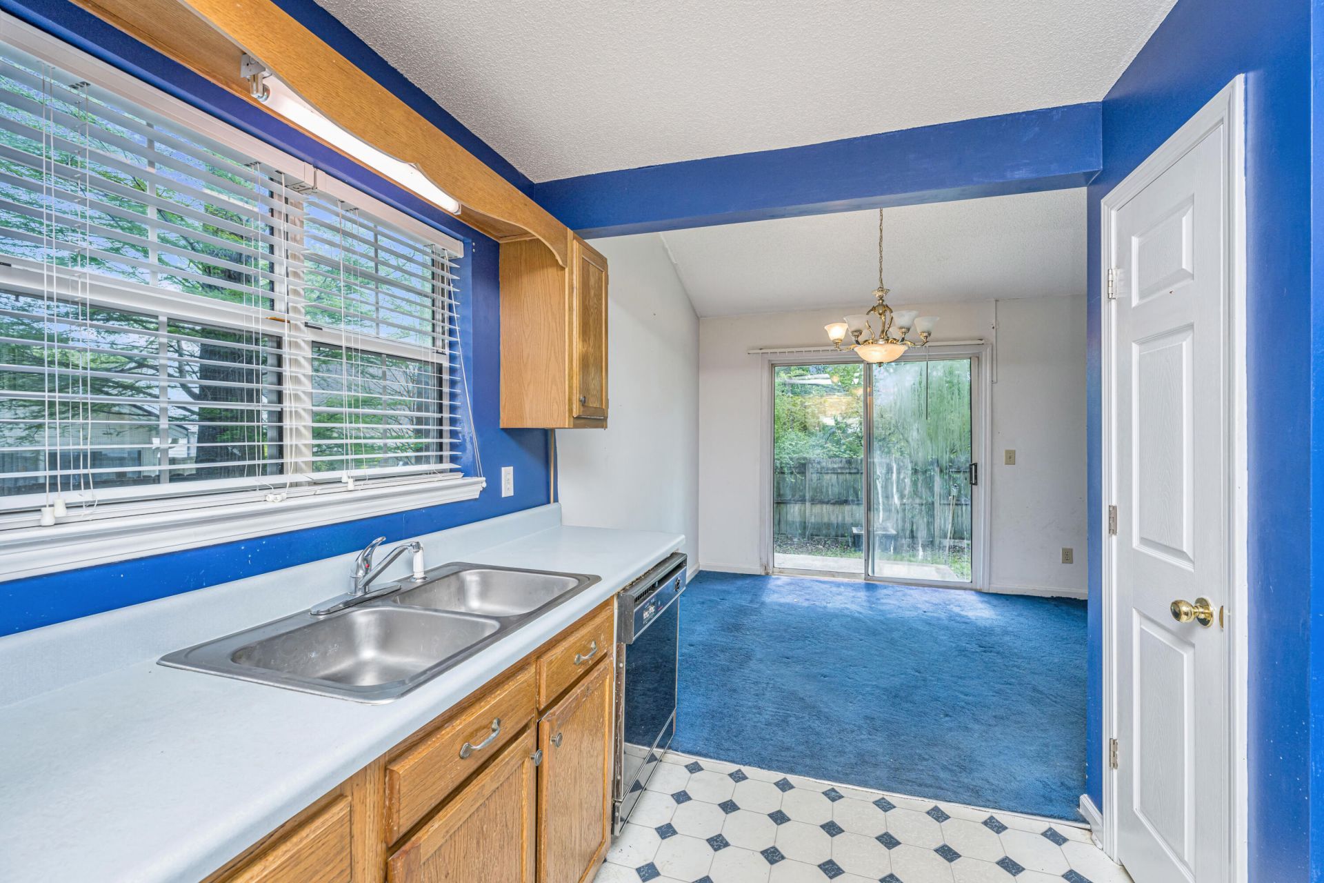 209 Woodland Lakes Road Photo 14