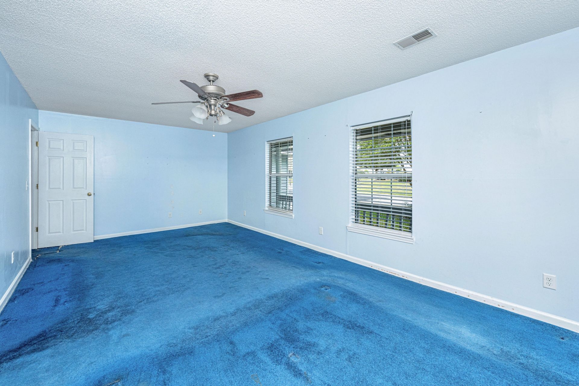 209 Woodland Lakes Road Photo 15