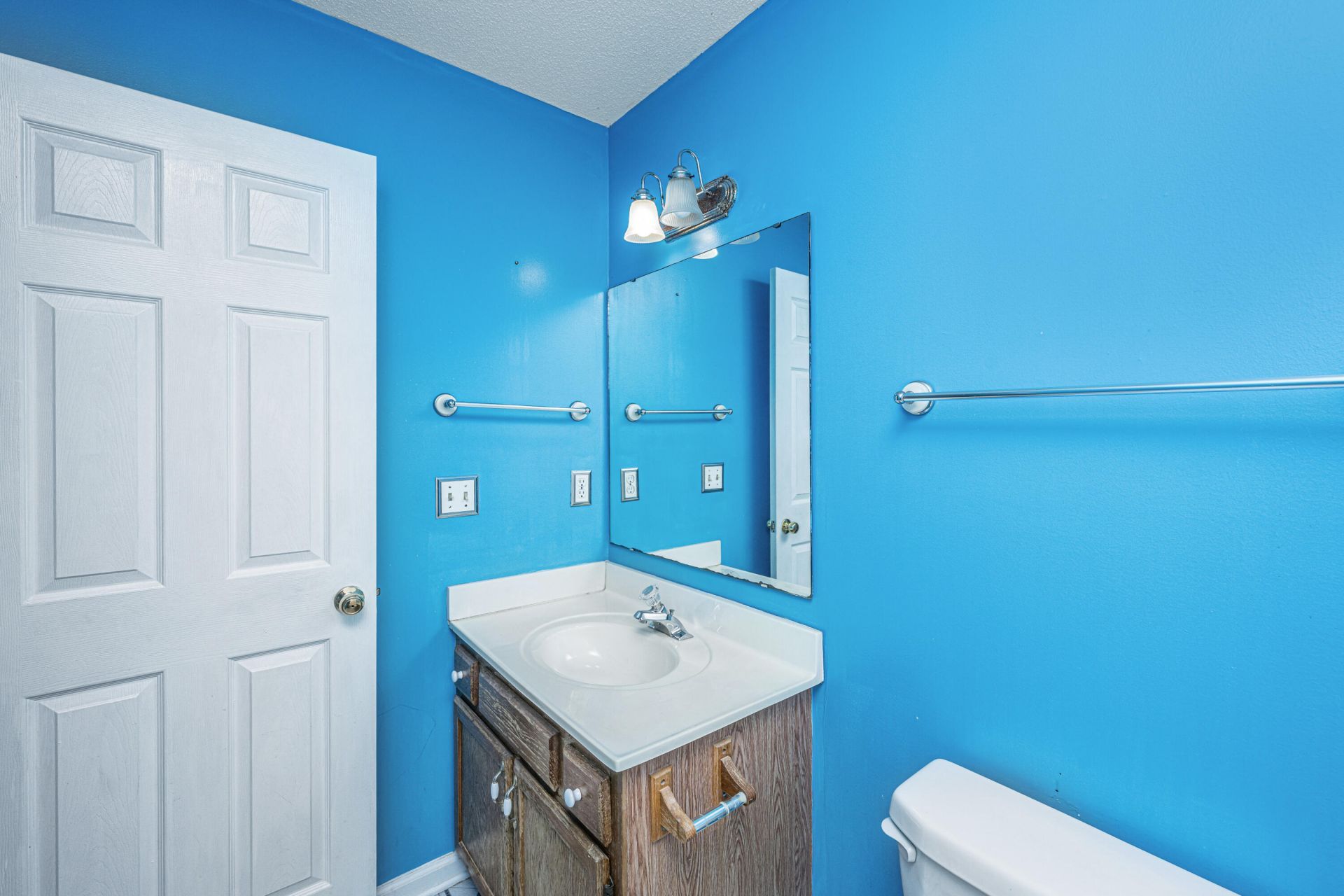 209 Woodland Lakes Road Photo 21