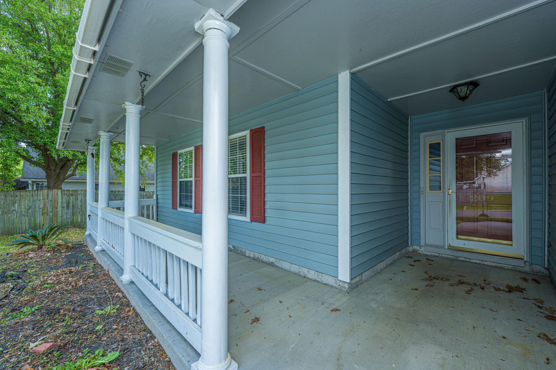 209 Woodland Lakes Road Photo 6