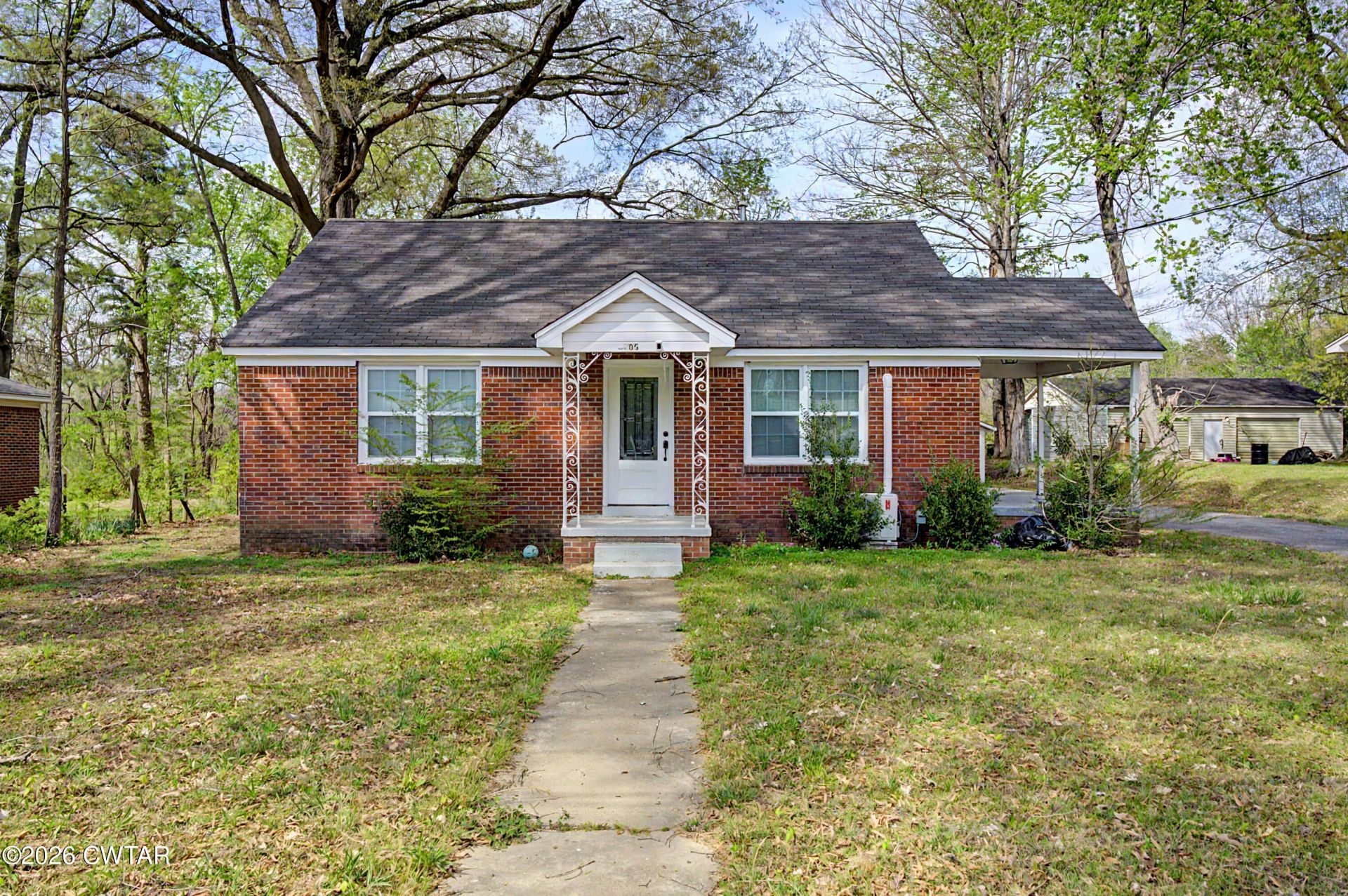 105 W Cooper Street  Brownsville, TN 38012