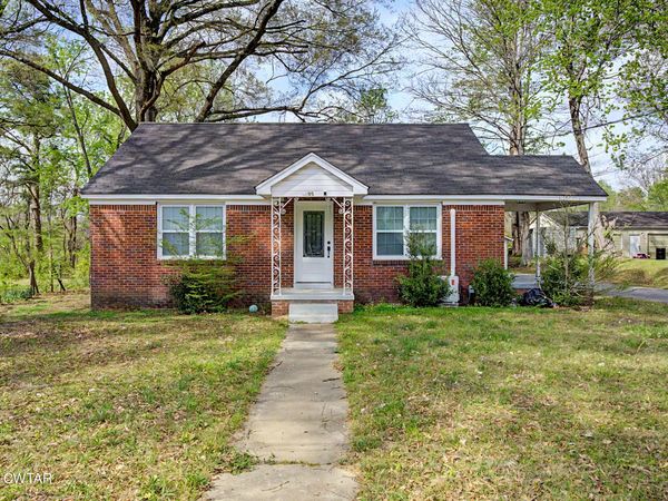 105 W Cooper Street , Brownsville, TN 38012