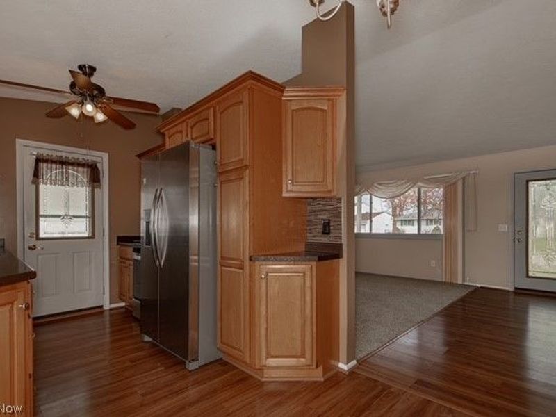 466 Waterbury Road, Eastlake, OH 44095 Photo 16