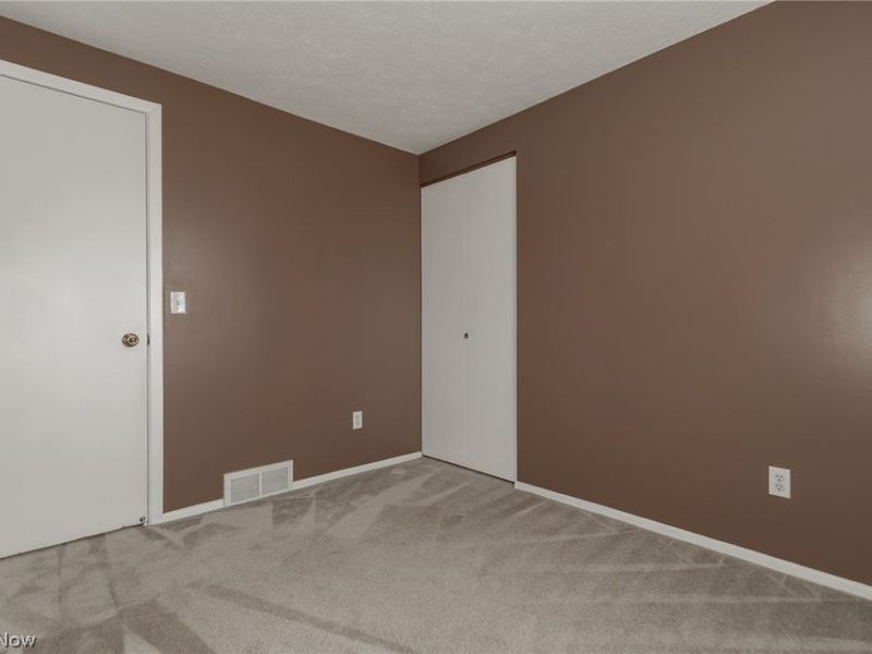 466 Waterbury Road, Eastlake, OH 44095 Photo 36