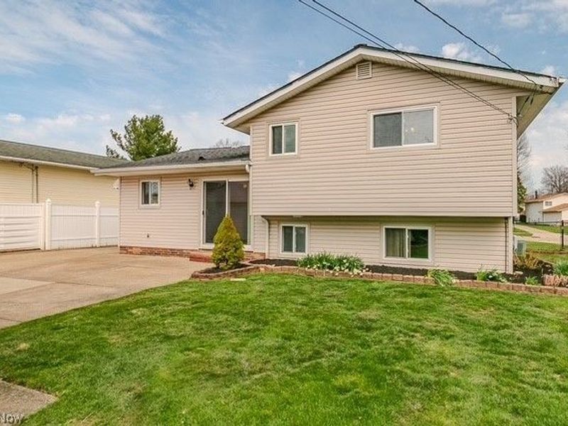 466 Waterbury Road, Eastlake, OH 44095 Photo 7