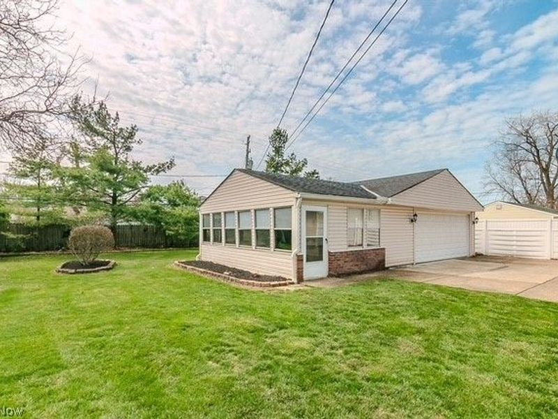 466 Waterbury Road, Eastlake, OH 44095 Photo 9