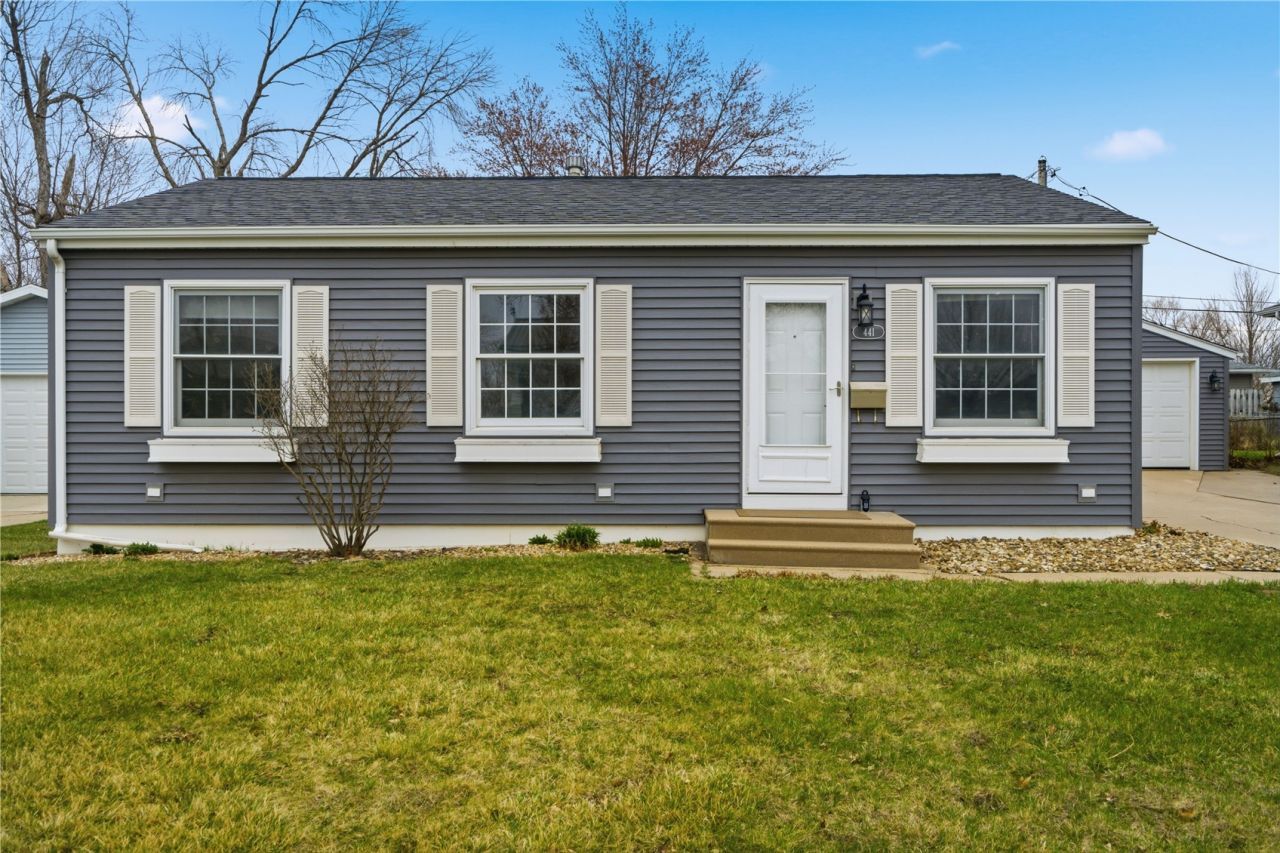 441 Day Street Nw, Cedar Rapids, IA 52405 Main Photo
