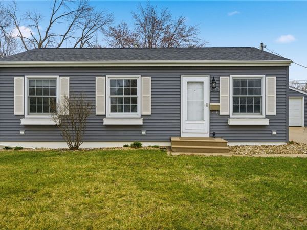 441 Day Street NW, Cedar Rapids, IA 52405