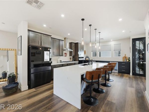 1424 Nocturnal Flight Street, Las Vegas, NV 89138