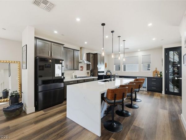 1424 Nocturnal Flight Street, Las Vegas, NV 89138