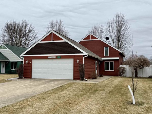 20627 155th Street, Unit 22, Spirit Lake, IA 51360