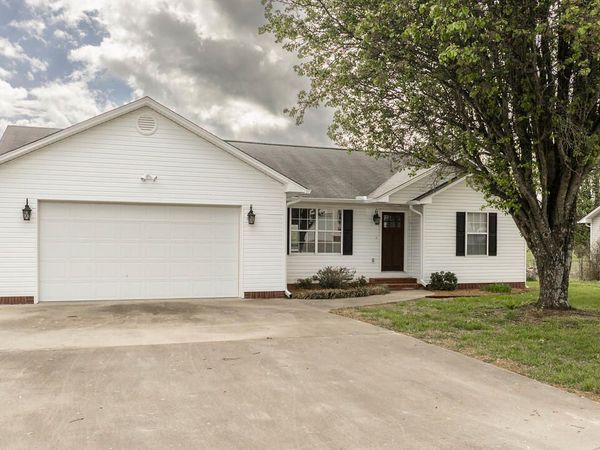 222 Mulberry Lane, Cleveland, TN 37312