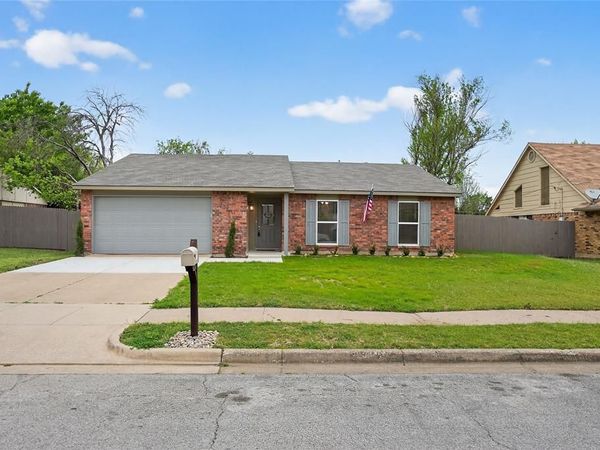 7001 Newcastle Place, North Richland Hills, TX 76182