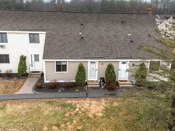 15 Pendleton Lane, Londonderry, NH 03053