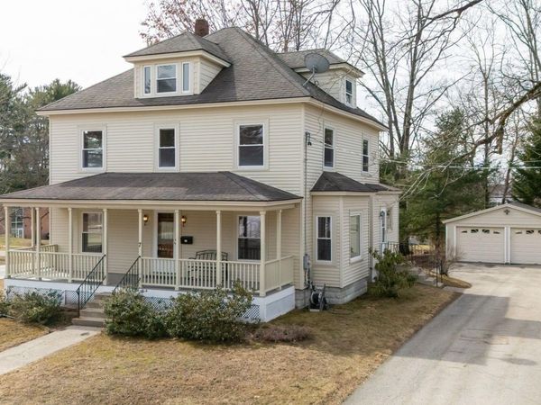 7 1St Street, Hudson, NH 03051
