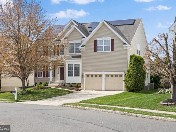 62 MEADOW RUN ROAD, BORDENTOWN, NJ 08505